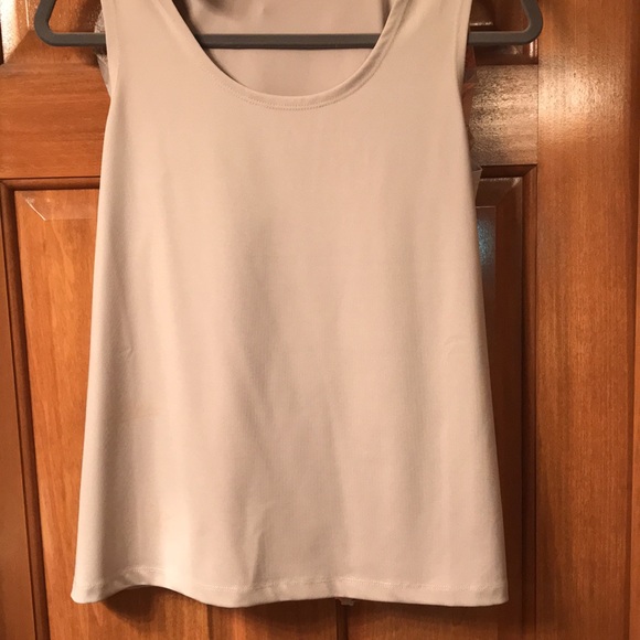 Susan Graver silky blouse with tank! Like New!!! - Picture 4 of 4